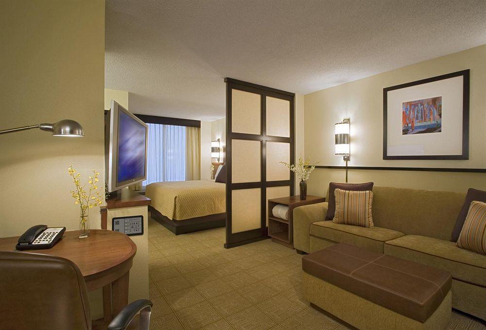ไฮแอท เพลซ ยูนิเวอร์ซิตี้ ออฟ แคลิฟอร์เนีย เดวิส Hotel ภายนอก รูปภาพ